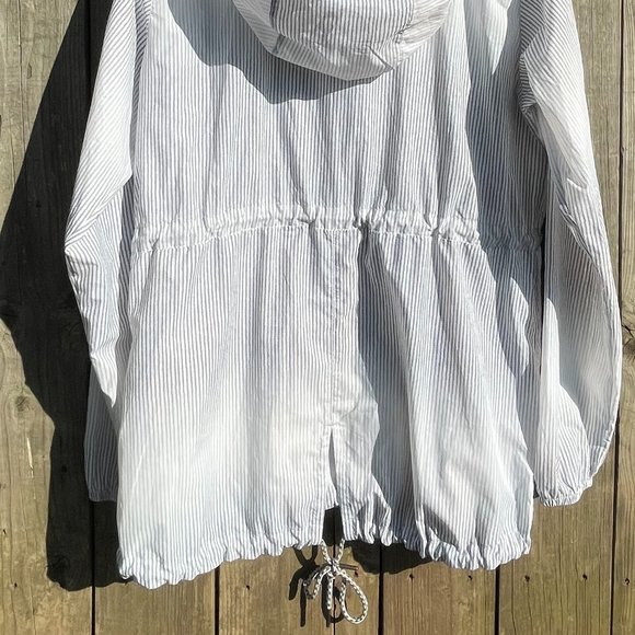 Women's Columbia Windbreaker - Picture 6 of 7